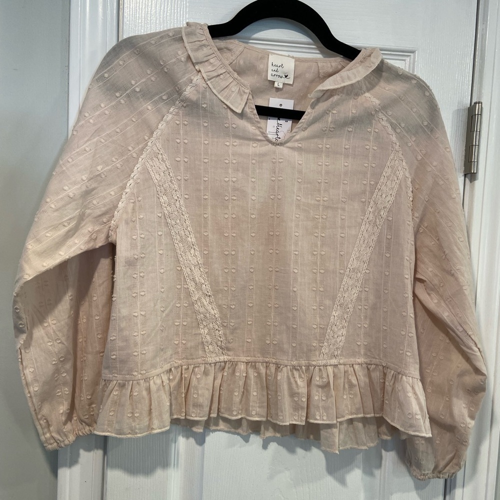 NWT Heart & Arrow Size L Cream Cotton Embroidered Ruffle Peasant Top Cropped